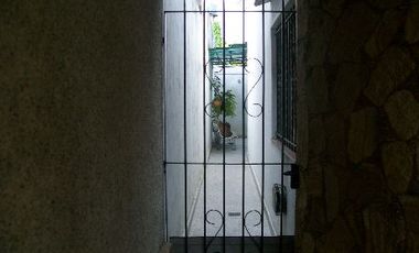 Casa Fondo en venta en Lanus Este