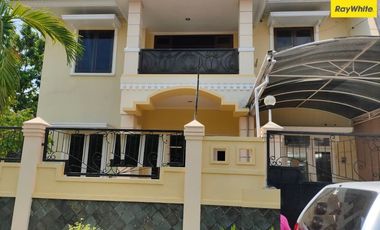 Disewakan Rumah Bangunan 2 Lantai Lokasi Di Nginden Intan Barat, SBY