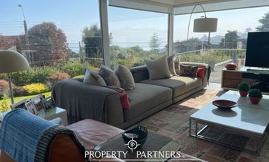 Moderna casa con vista al mar Santo Domingo tradicional