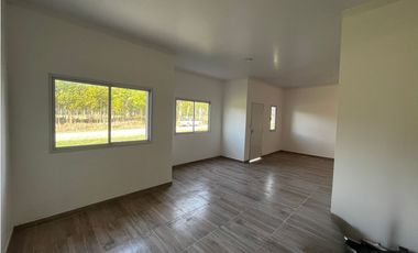 Vendo Casa a Estrenar en San Justo, Entre Ríos.