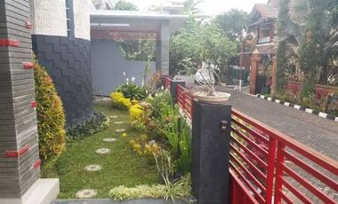 Dijual Rumah Mewah Posisi Hook Lokasi Permata Tlogomas Kota Malang