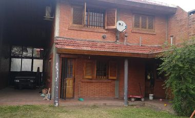 Casa - Isidro Casanova
