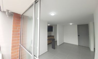 apartamento en arriendo en la mina. Cod A60183