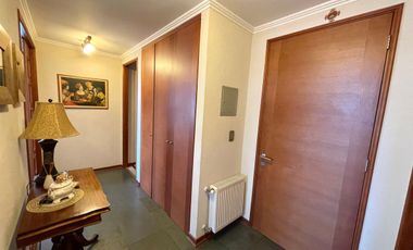 Excelente departamento en condominio Alcalá