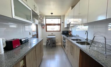 Excelente departamento en condominio Alcalá