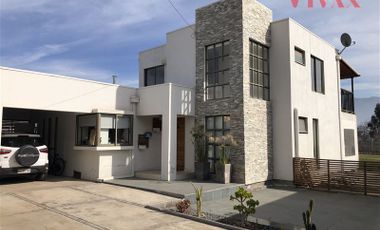 Casa en Venta en Casa de 2 pisos, estilo moderno con Recepción Final ! en Mostazal , sector La Punta