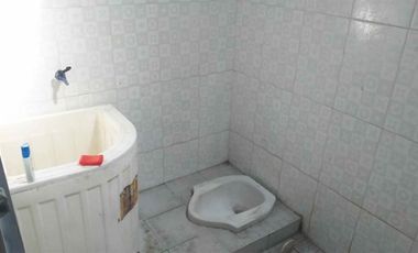 Rumah luas di jln Kaliurang dekat kampus UII