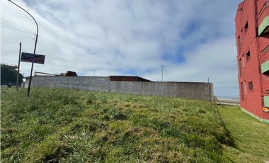 Lote en venta a una cuadra del mar