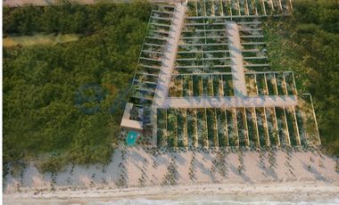 Terrenos residenciales a orilla de playa con club de playa