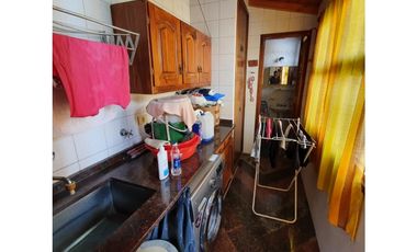 P.H  cinco ambientes a la calle