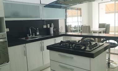 apartamento en venta en cristales. Cod V17268