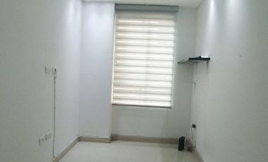 apartamento en venta en cristales. Cod V17268