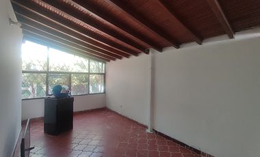 casa en arriendo en popular. Cod A31256