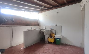 casa en arriendo en popular. Cod A31256