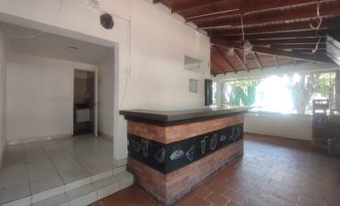 casa en arriendo en popular. Cod A31256