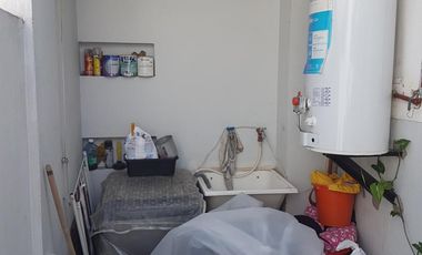 EXCELENTE PH ,  2 AMBIENTES CON PATIO. CALLE BERMUDEZ EN VILLA LUZURIAGA. SUSANA QUINELLI NEGOCIOS INMOBILIARIOS 156 583 7048  4 659 5544