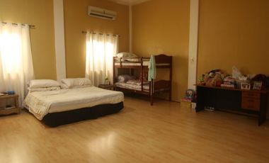 COUNTRY HOUSE AND LOT FOR SALE