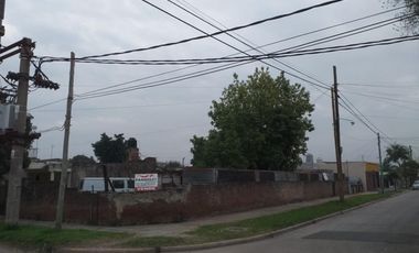 LOTE SOBRE HEROES DE FOURNIER Y RAWSON ES ESQUINA 19,50 METROS X 10 METROS CON ESCRITURA HAY OTRO LOTE LINDERO DISPONIBLE DE 10 METROS X 20 METROS SE 
