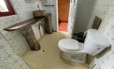 casa campestre en arriendo/venta en dapa parcelación hacienda los morales. Cod V108312