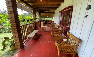 casa campestre en arriendo/venta en dapa parcelación hacienda los morales. Cod V108312