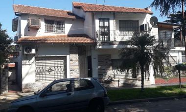 Casa PH en venta en Quilmes Oeste