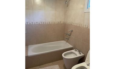 HERMOSA Y MODERNA CASONA CON COSTA, Y GRAN PARQUE, PARA EXIGENTES-