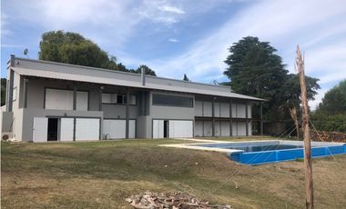 HERMOSA Y MODERNA CASONA CON COSTA, Y GRAN PARQUE, PARA EXIGENTES-