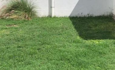 Chalet PH en venta en Parque Quirno