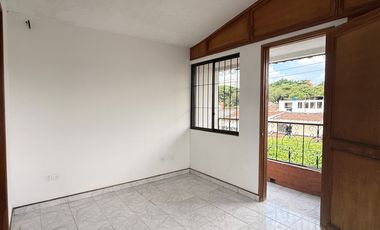 casa en venta en las mercedes. Cod V9161807