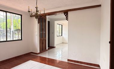 casa en venta en las mercedes. Cod V9161807