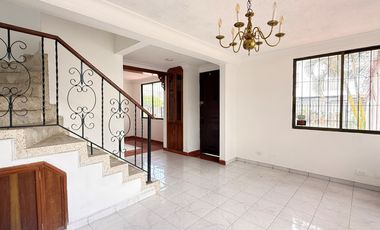 casa en venta en las mercedes. Cod V9161807