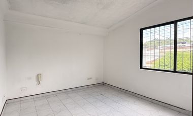 casa en venta en las mercedes. Cod V9161807