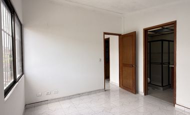 casa en venta en las mercedes. Cod V9161807