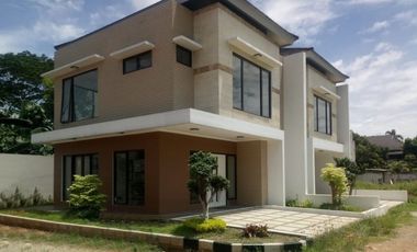 Dijual Cepat Townhouse Murah di Deplu - Adam Malik, Dekat dengan Suttle Busway dan Kampus Budi Luhur (Kreo)