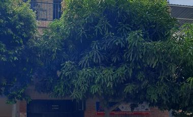 casa-local en venta en barrio el contento. Cod V2124