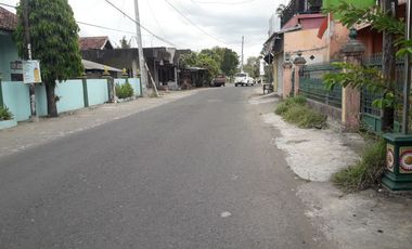 Rumah dan Ruko Bedukan Dekat Polsek Pleret Bantul Yogyakarta