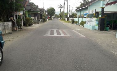 Rumah dan Ruko Bedukan Dekat Polsek Pleret Bantul Yogyakarta