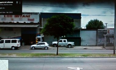 Galpon con losa con oficinas sobre Avenida del Sesquicentenario