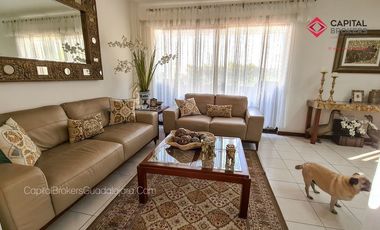 Casa en Venta en Providencia Espacios Amplios
