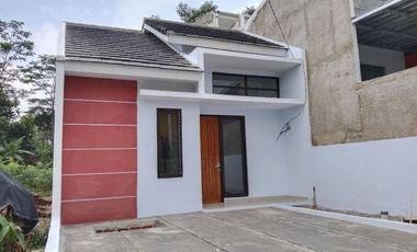 Murah rumah di Padalarang bandung barat dekat KOTA BARU PARAHYANGAN