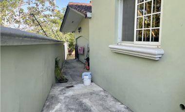 SE VENDE HERMOSA CASA EN ANCON