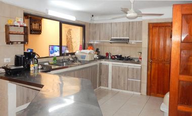 casa en venta en riomar. Cod V70076