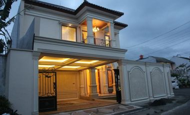 RUmah mewah luxury di area tengah KOta YOgyakarta