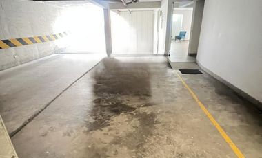 ¡Vendo Estacionamiento Lineal Para 02 Camionetas En Jr Toquepala, Surco!