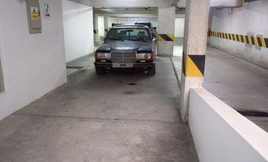 ¡Vendo Estacionamiento Lineal Para 02 Camionetas En Jr Toquepala, Surco!