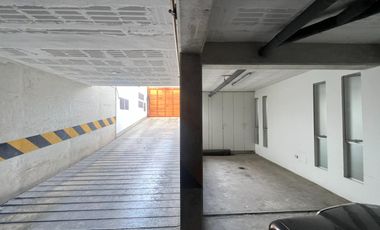 ¡Vendo Estacionamiento Lineal Para 02 Camionetas En Jr Toquepala, Surco!