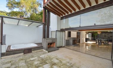 VENTA DE CASA CON VISTA AL LAGO