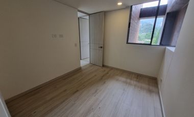 apartamento en arriendo en la aldea. Cod A514177