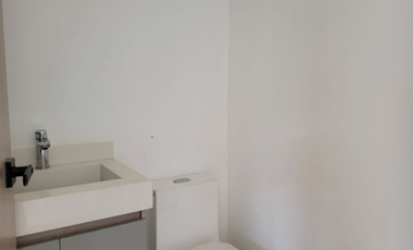 casa en arriendo/venta en valverde. Cod A400318