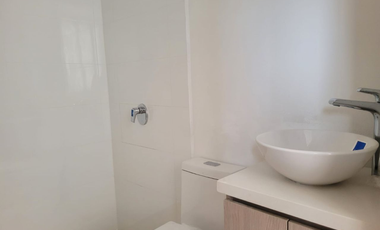 casa en arriendo/venta en valverde. Cod A400318